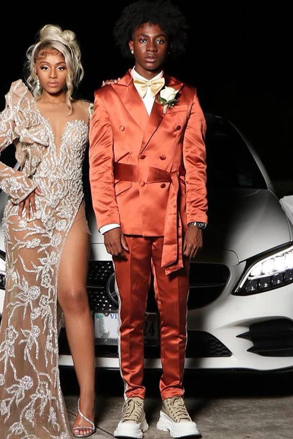 Caramel Peaked Lapel Double-Breasted Prom Suit with Belt - Image 3
