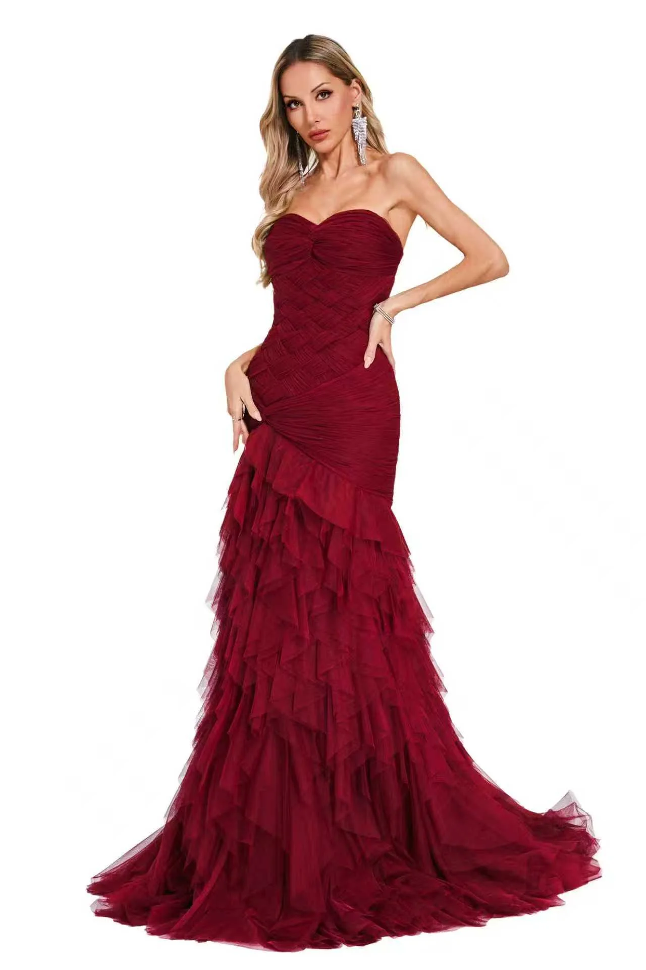 Charming Burgundy Sweetheart Strapless Sleeveless Tulle Prom Dresses Sheath With Pleats - Image 5