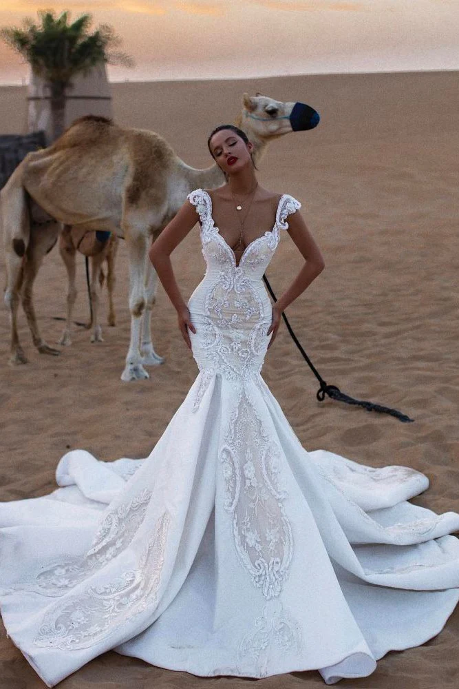 Charming Cap Sleeves V Neck Appliques Mermaid Sweep Train Wedding Dresses - Image 2