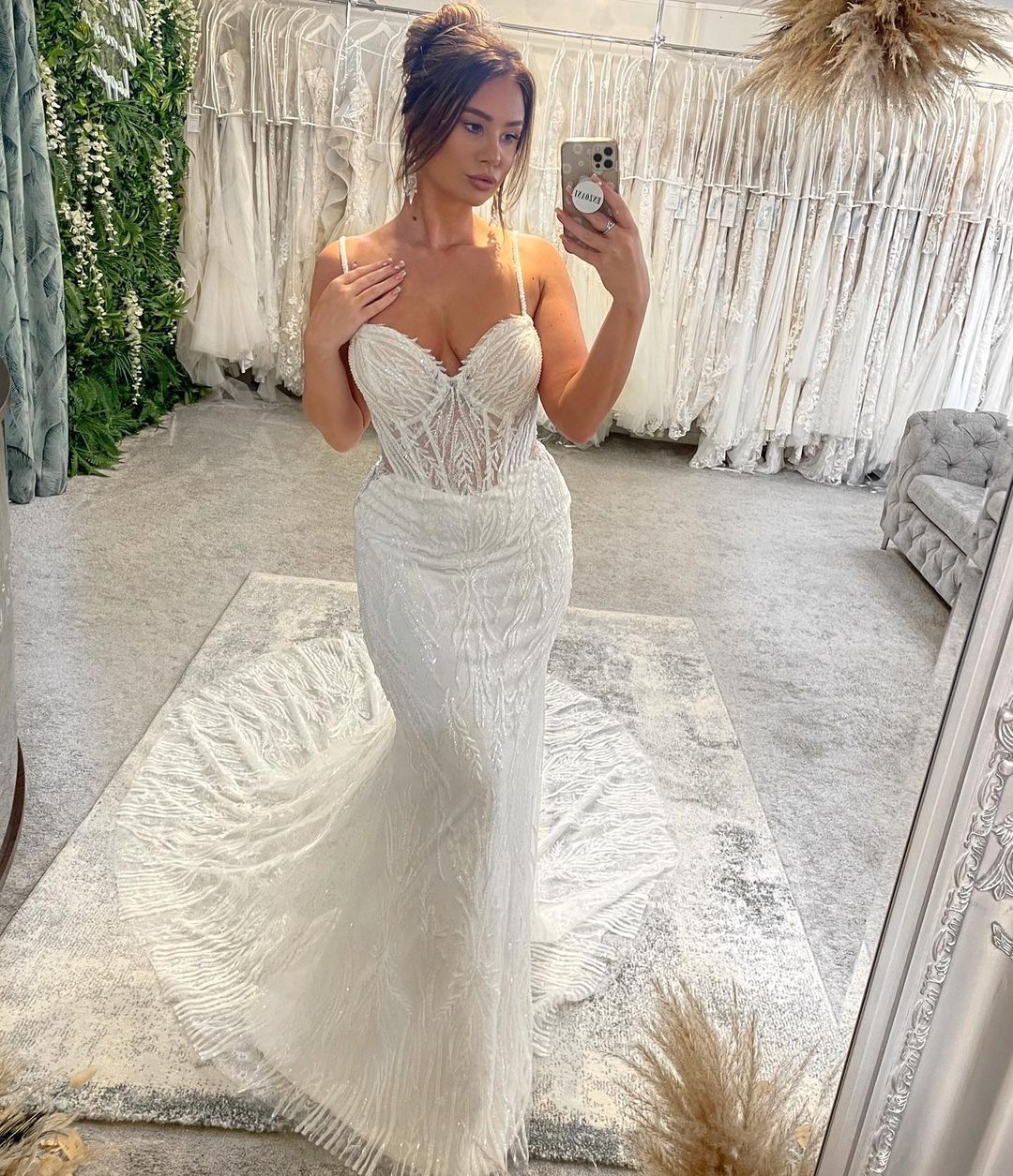 New Arrival Sweetheart Sleeveless Spaghetti Straps Mermaid Wedding Dress - Image 2