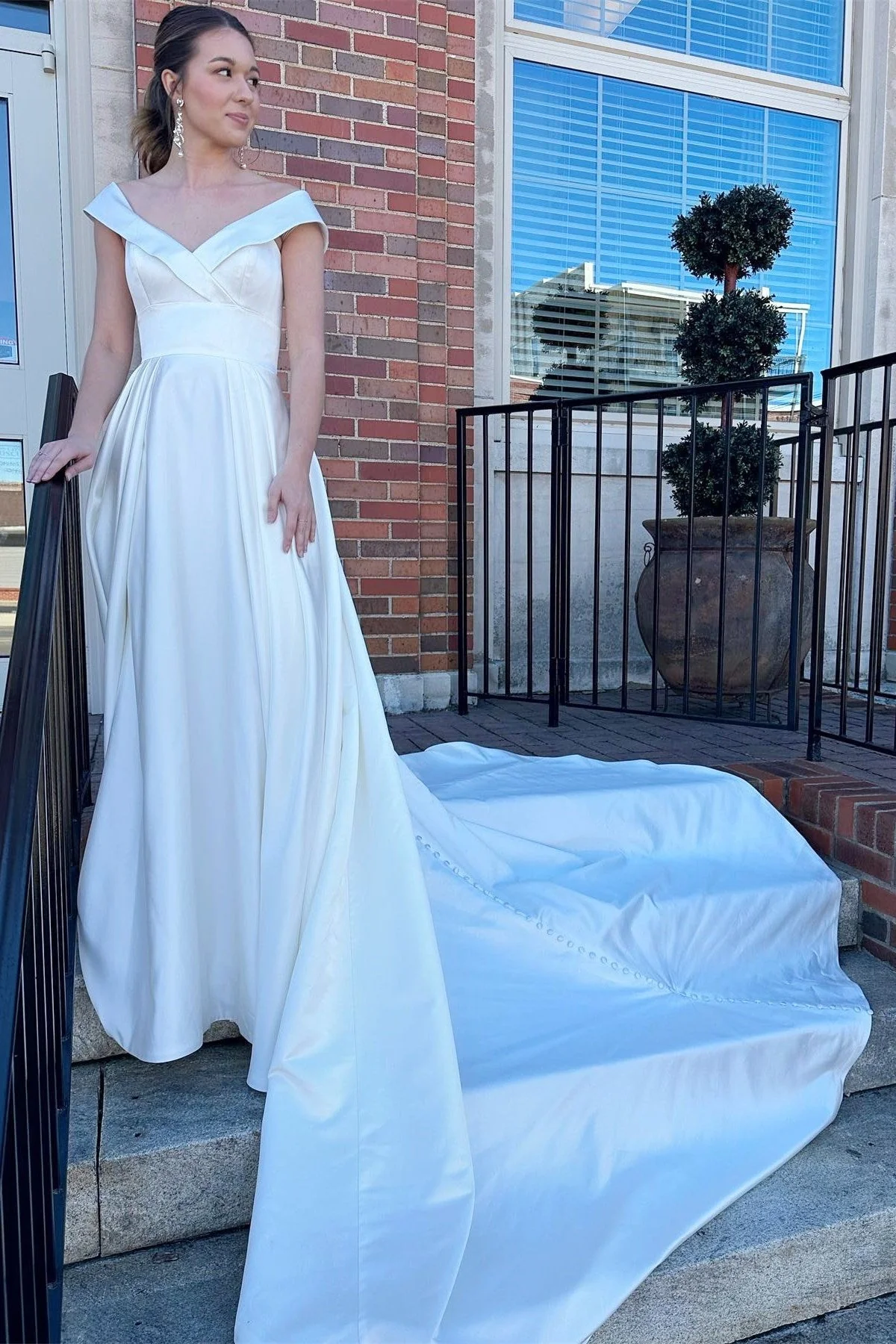 Charming V-Neck A-line Satin Wedding Dresses Sleeveless Long With Buttons Pleats - Image 4