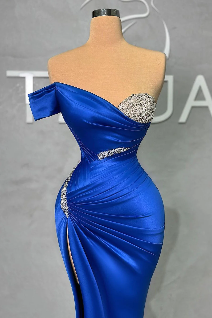 Fabulous Long Sweetheart Split Mermaid Evening Prom Dresses With Beading - Image 2