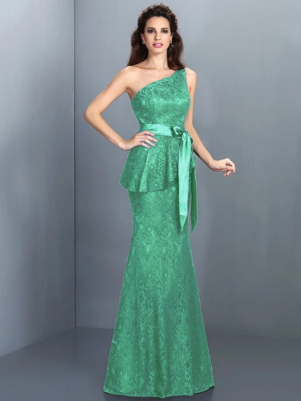 Mermaid Gorgeous One Shoulder Lace Sleeveless Long Lace Bridesmaid Dresses - Image 15