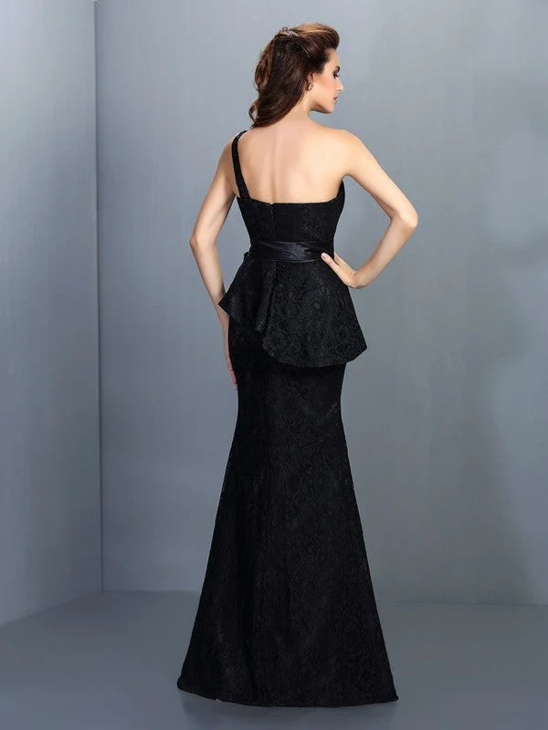 Mermaid Gorgeous One Shoulder Lace Sleeveless Long Lace Bridesmaid Dresses - Image 30