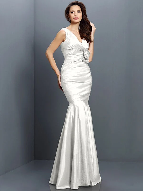 Mermaid Gorgeous V-neck Hand-Made Flower Sleeveless Long Taffeta Bridesmaid Dresses - Image 16