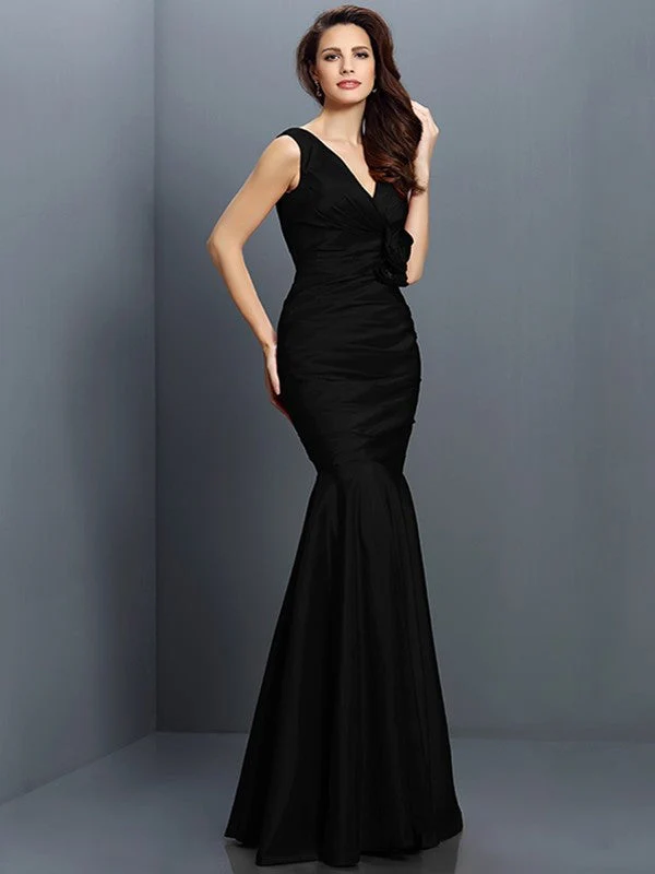 Mermaid Gorgeous V-neck Hand-Made Flower Sleeveless Long Taffeta Bridesmaid Dresses - Image 2