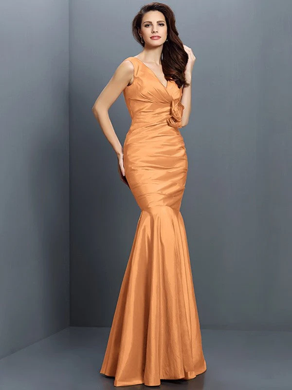 Mermaid Gorgeous V-neck Hand-Made Flower Sleeveless Long Taffeta Bridesmaid Dresses - Image 20