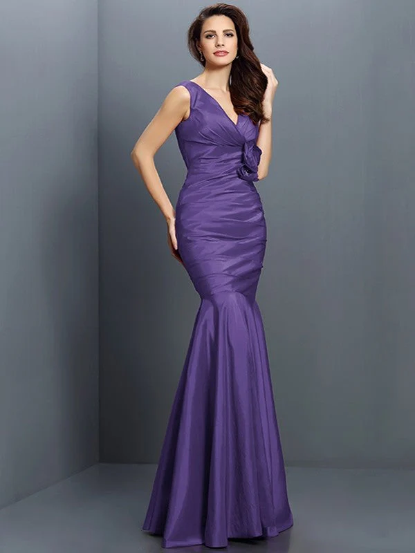 Mermaid Gorgeous V-neck Hand-Made Flower Sleeveless Long Taffeta Bridesmaid Dresses - Image 24