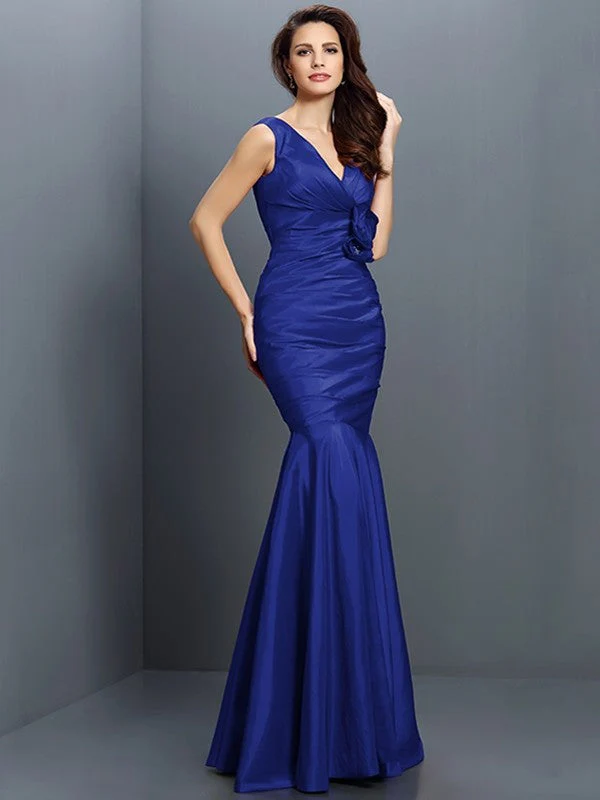 Mermaid Gorgeous V-neck Hand-Made Flower Sleeveless Long Taffeta Bridesmaid Dresses - Image 25