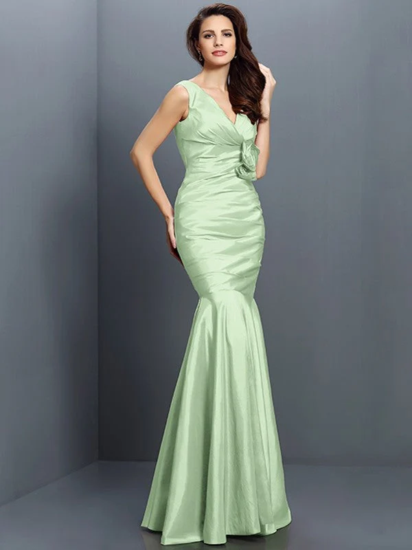 Mermaid Gorgeous V-neck Hand-Made Flower Sleeveless Long Taffeta Bridesmaid Dresses - Image 26