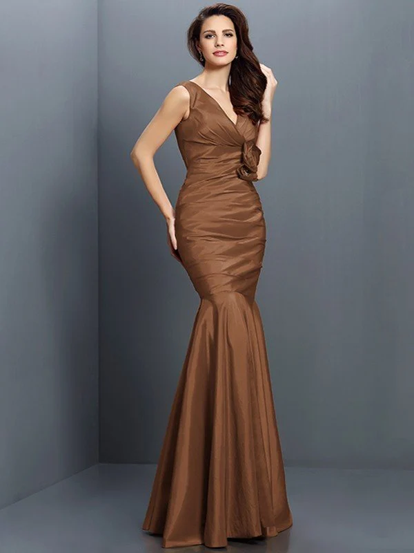 Mermaid Gorgeous V-neck Hand-Made Flower Sleeveless Long Taffeta Bridesmaid Dresses - Image 4