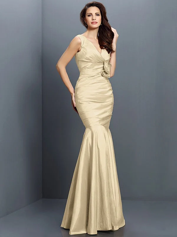 Mermaid Gorgeous V-neck Hand-Made Flower Sleeveless Long Taffeta Bridesmaid Dresses - Image 6