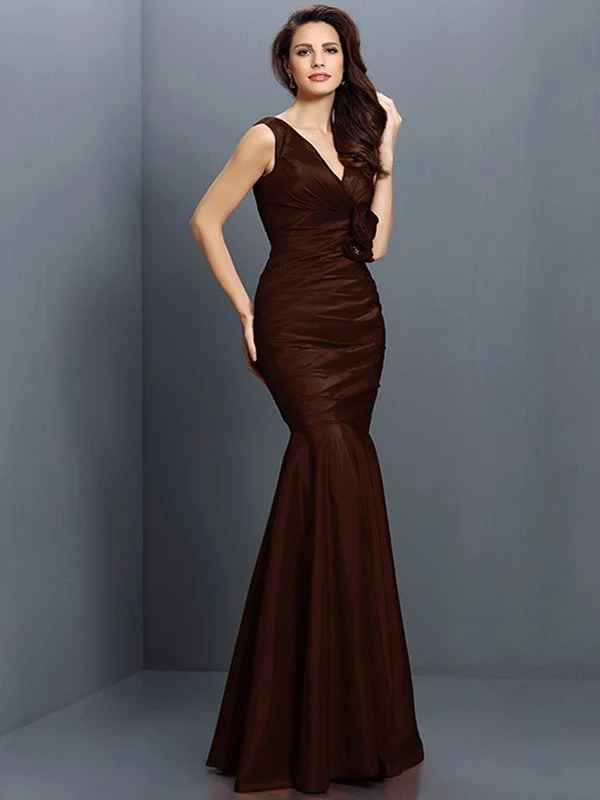 Mermaid Gorgeous V-neck Hand-Made Flower Sleeveless Long Taffeta Bridesmaid Dresses - Image 7