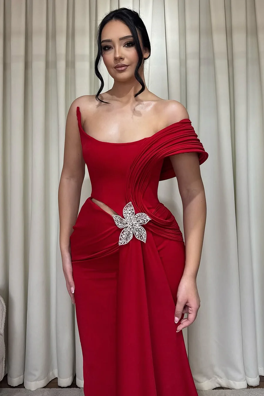 Charming Red One Shoulder Satin Mermaid Prom Dresses Sheath With Pleats Ruffles - Image 3