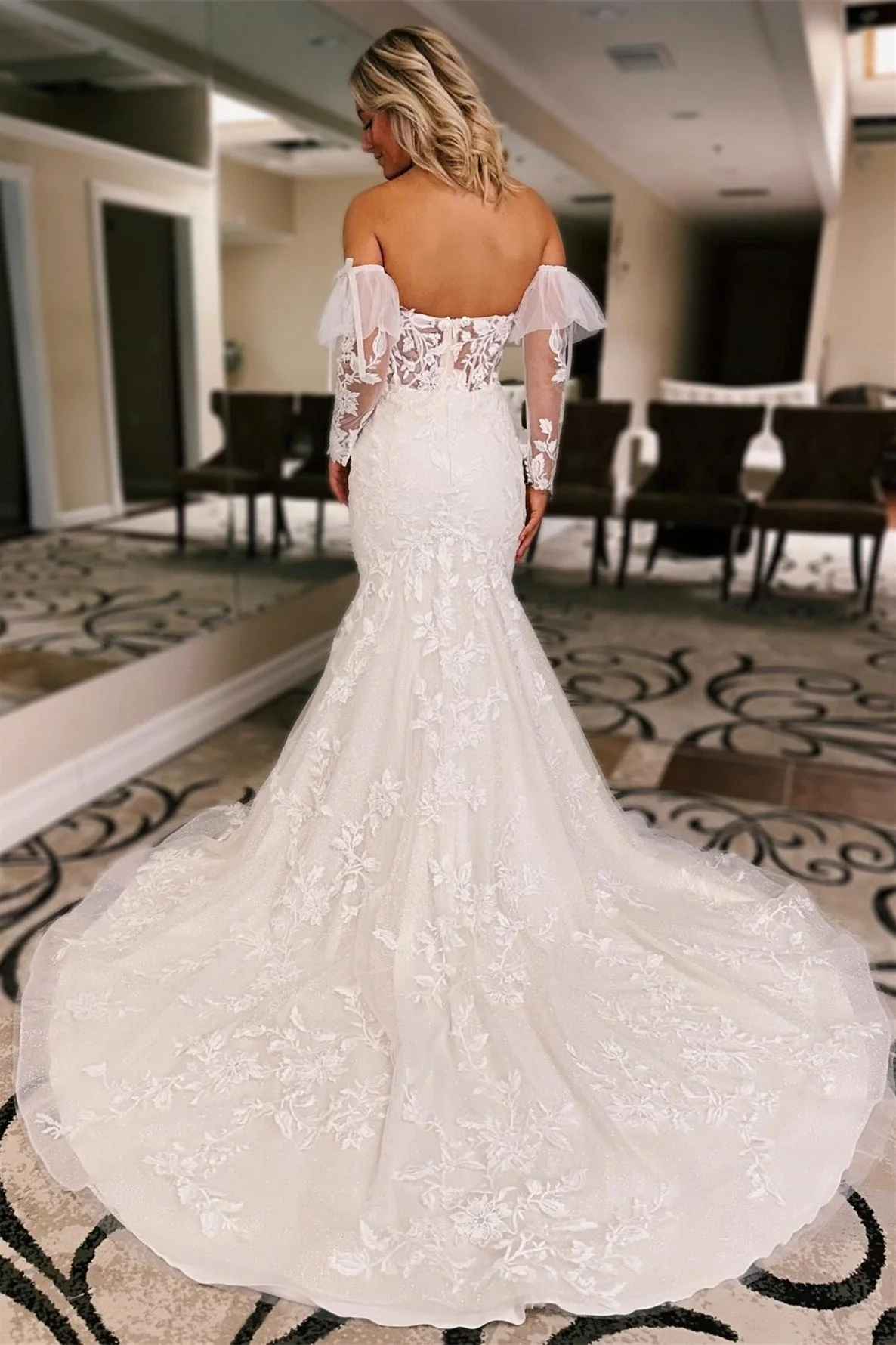 Charming Strapless Mermaid Tulle Wedding Dress Open Back Lace Appliques With Detachable Long Sleeves - Image 2