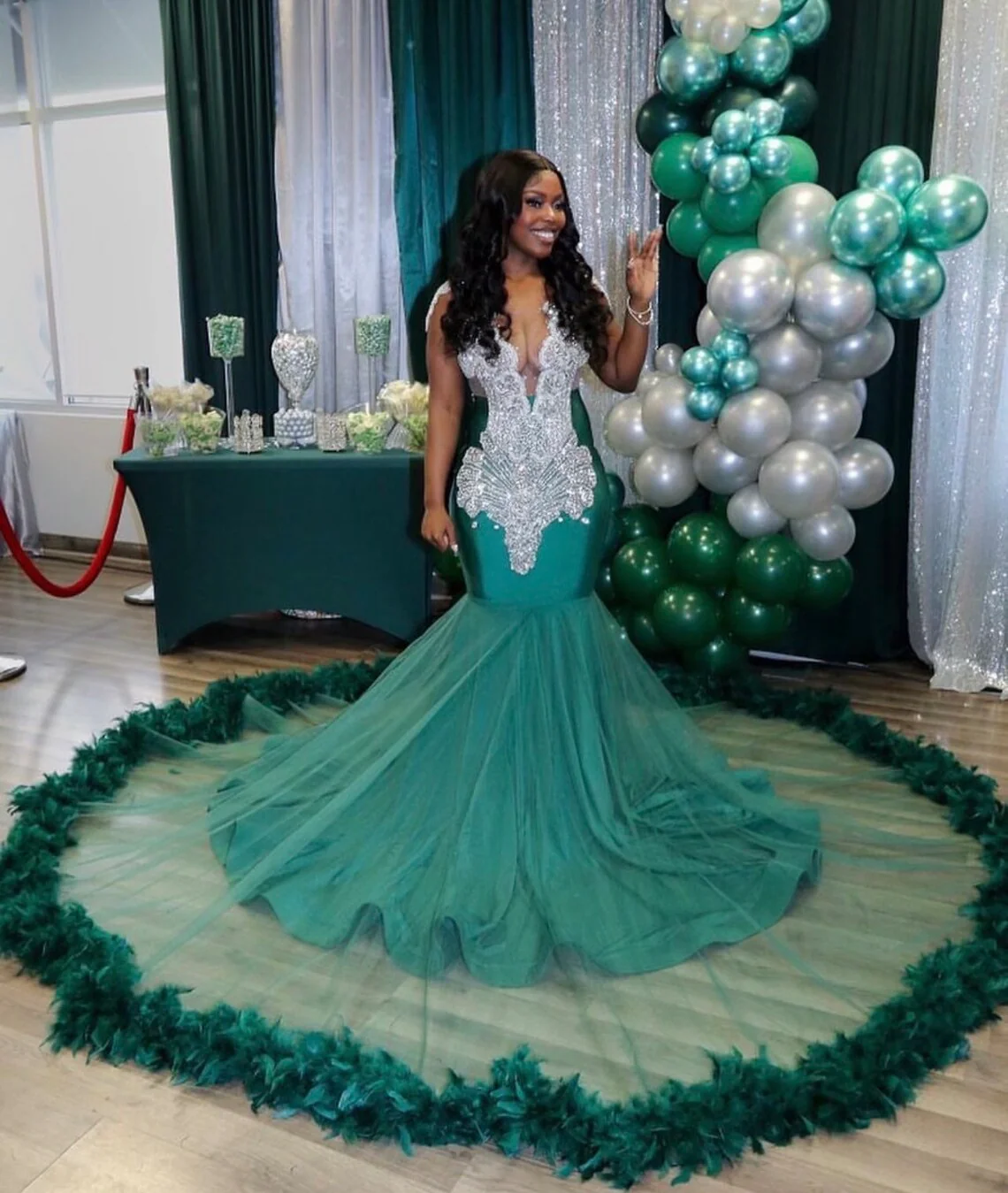 Fabulous V-neck Sleeveless Mermaid Evening Prom Dresses - Image 3