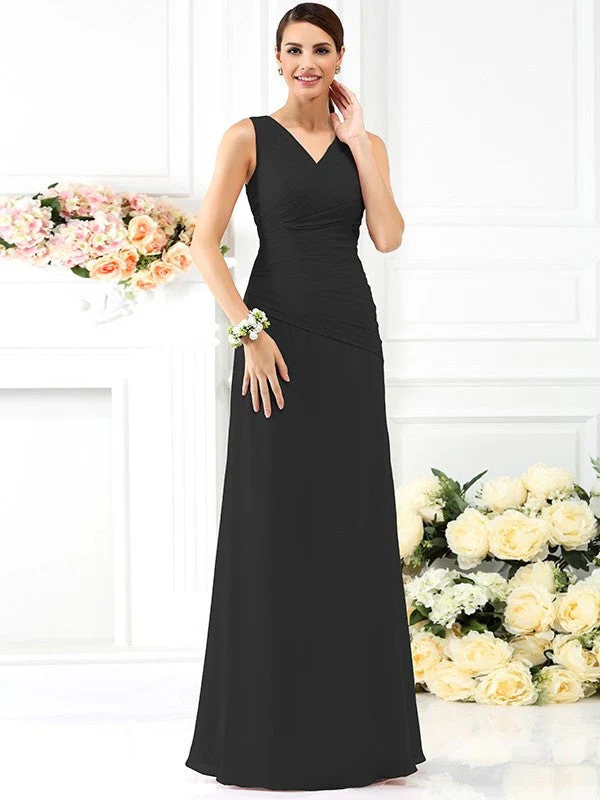 V-Neck Elegant Pleats Sleeveless Long Chiffon Bridesmaid Dresses - Image 2