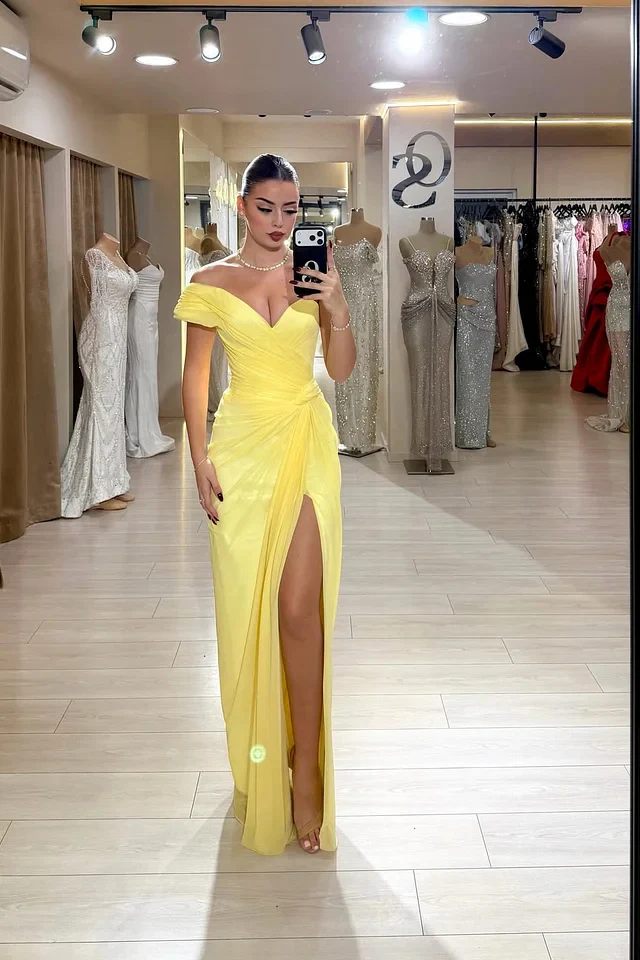 Charming Yellow V-Neck One Shoulder A-Line Prom Dress High Split With Pleats - Image 4