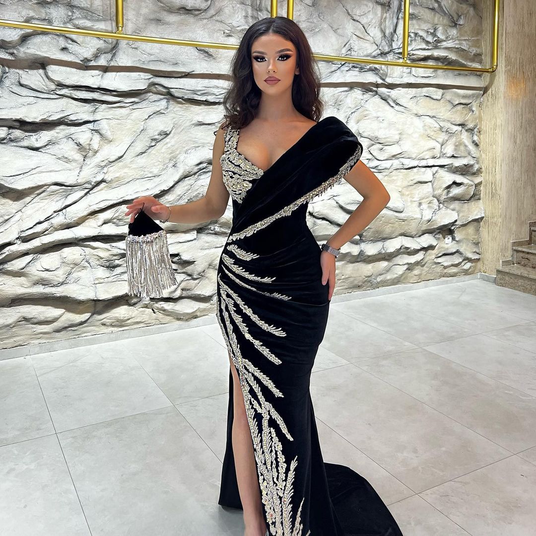 Elegant Black Sleeveless Mermaid Prom Dresses Long Slit Online - Image 2