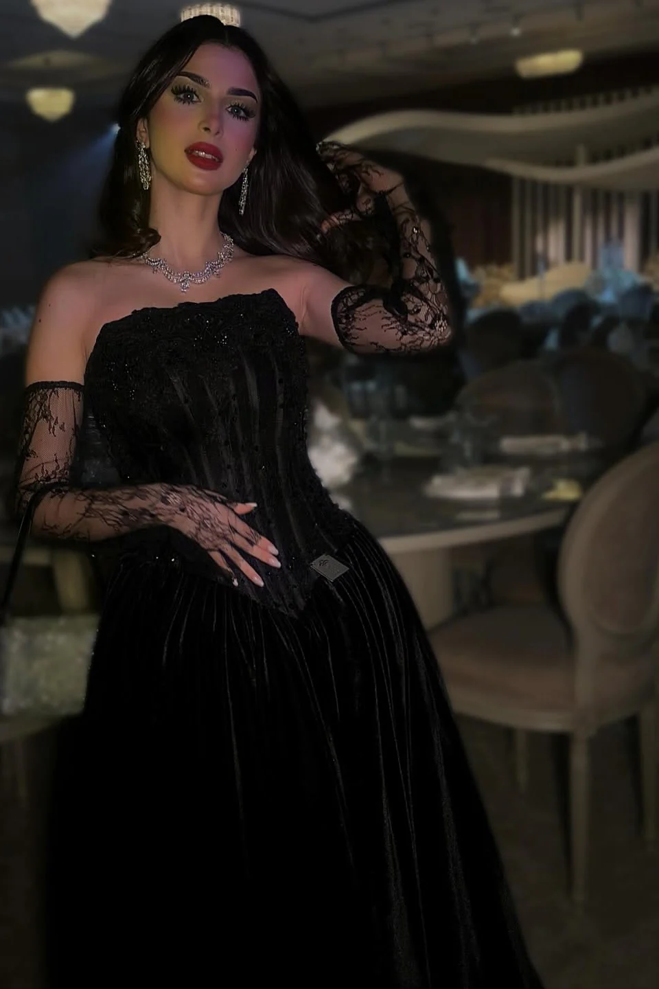 Chic Black Strapless Sleeves A-Line Velvet Prom Dresses Lace With Beads Pleats - Image 3