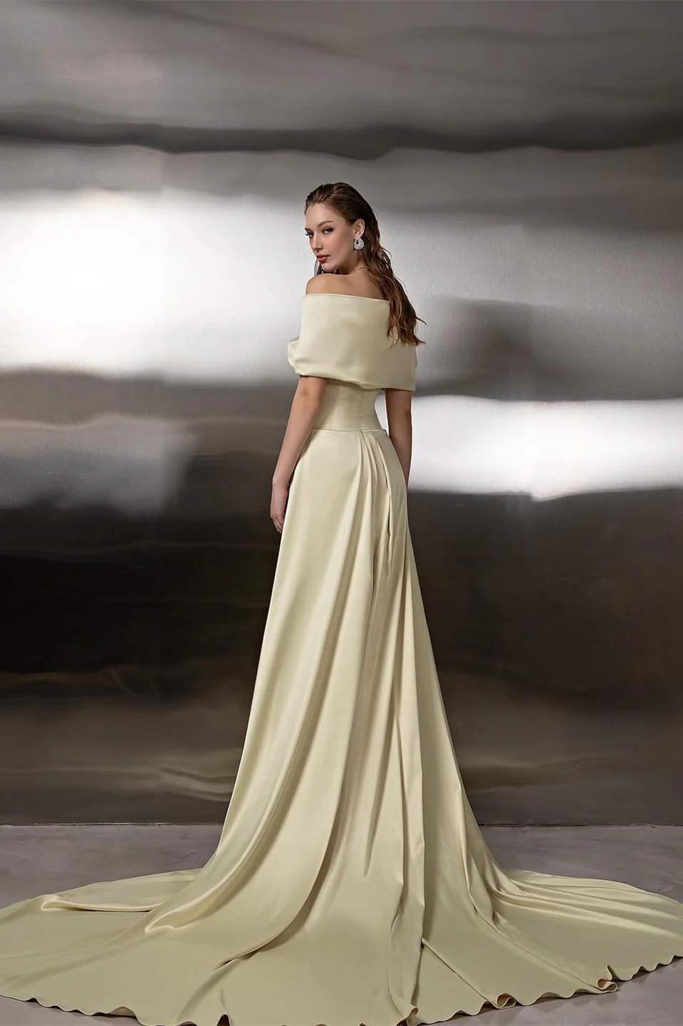 Chic Off-The-Shoulder Mermaid Satin Prom Dresses Sheath Long With Zipper Ruffle - Image 2