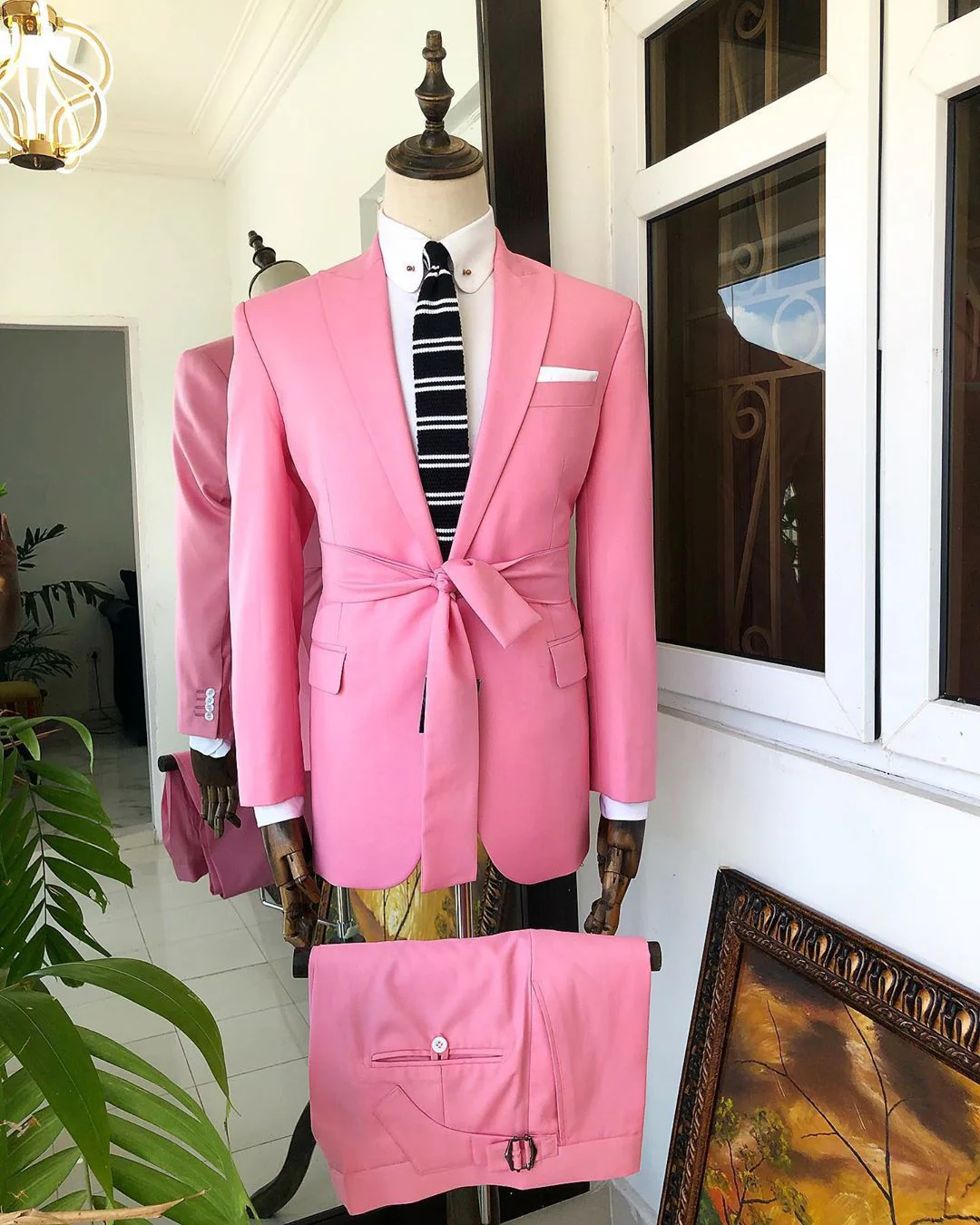 Chic Pink Peaked Lapel Prom Suit - Image 2