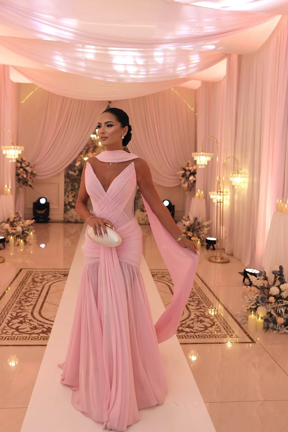 Chic Pink V-Neck Strapless Chiffon Sleeveless Prom Dresses Long With Pleats - Image 4