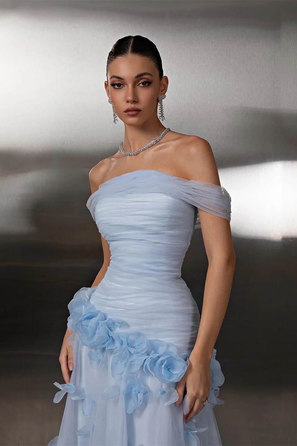 Chic Sky Blue Off-The-Shoulder Tulle A-Line Prom Dress Long With Flower Pleats - Image 2