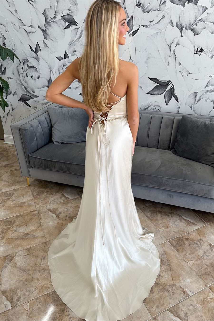 Chic Sweetheart Satin Spaghetti-Straps Sleeveless Wedding Dresses Sequins Lace-Up Back High Slit With Beads Flower - Image 3