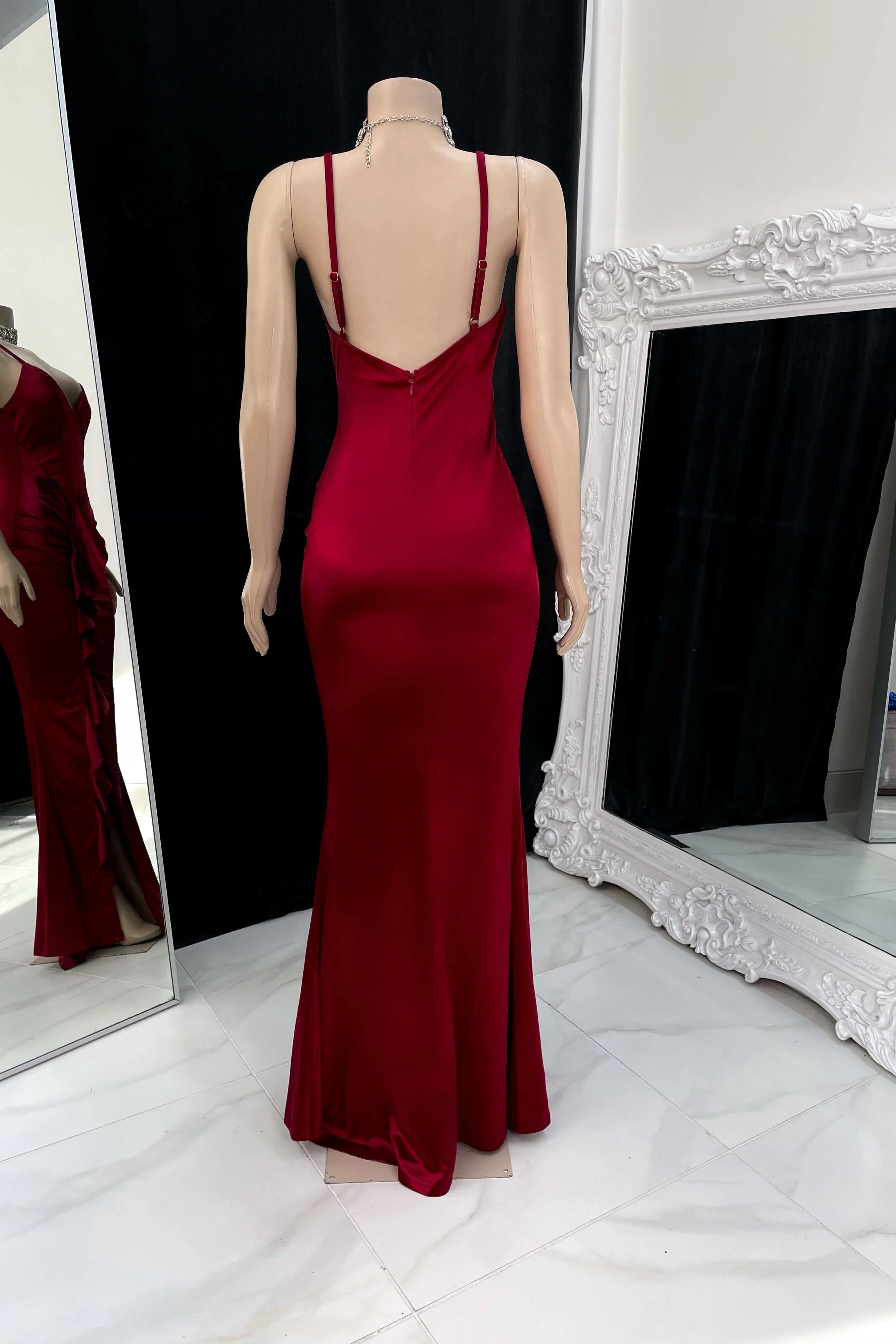 Classic Burgundy Spaghetti-Straps V-Neck Sleeveless Satin Prom Dresses Mermaid Backless With Ruffles Zipper - Image 2