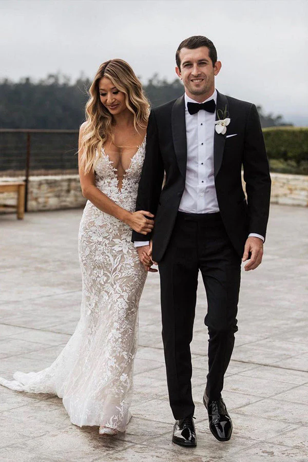 Classic V Neck Spaghetti Straps Mermaid Wedding Gown Floral Lace Dress for Bride - Image 3
