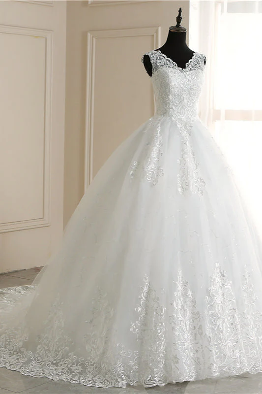 Classic White V neck Sleeveless Ball Gown Lace Wedding Dress - Image 3