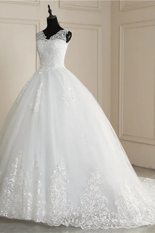 Classic White V neck Sleeveless Ball Gown Lace Wedding Dress - Image 4