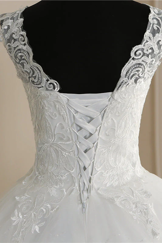 Classic White V neck Sleeveless Ball Gown Lace Wedding Dress - Image 6