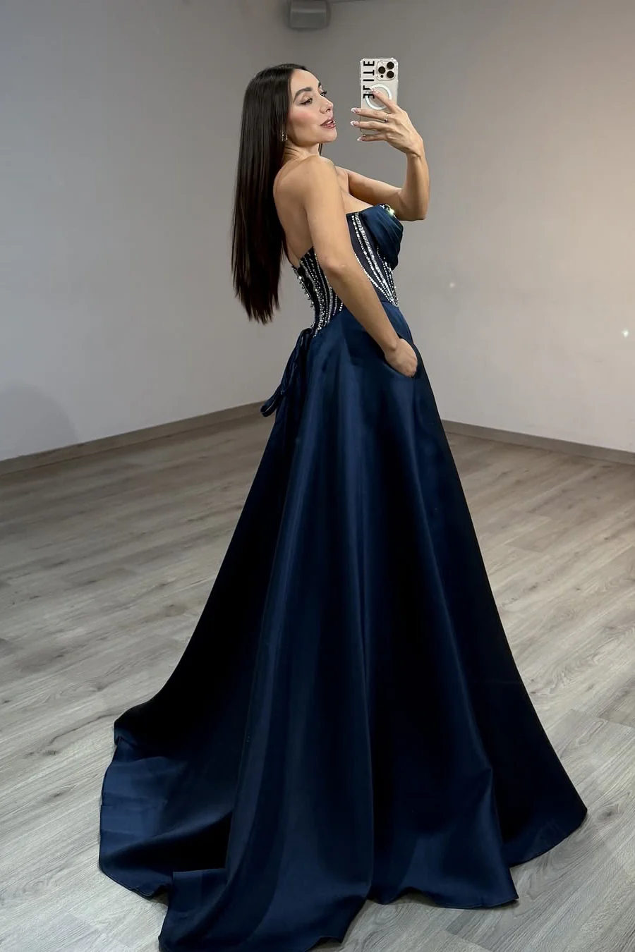 Classy Navy Blue Sweetheart Strapless Sleeveless Satin Prom Dress A-Line High Split Gem With Lace-Up Back Pockets - Image 2