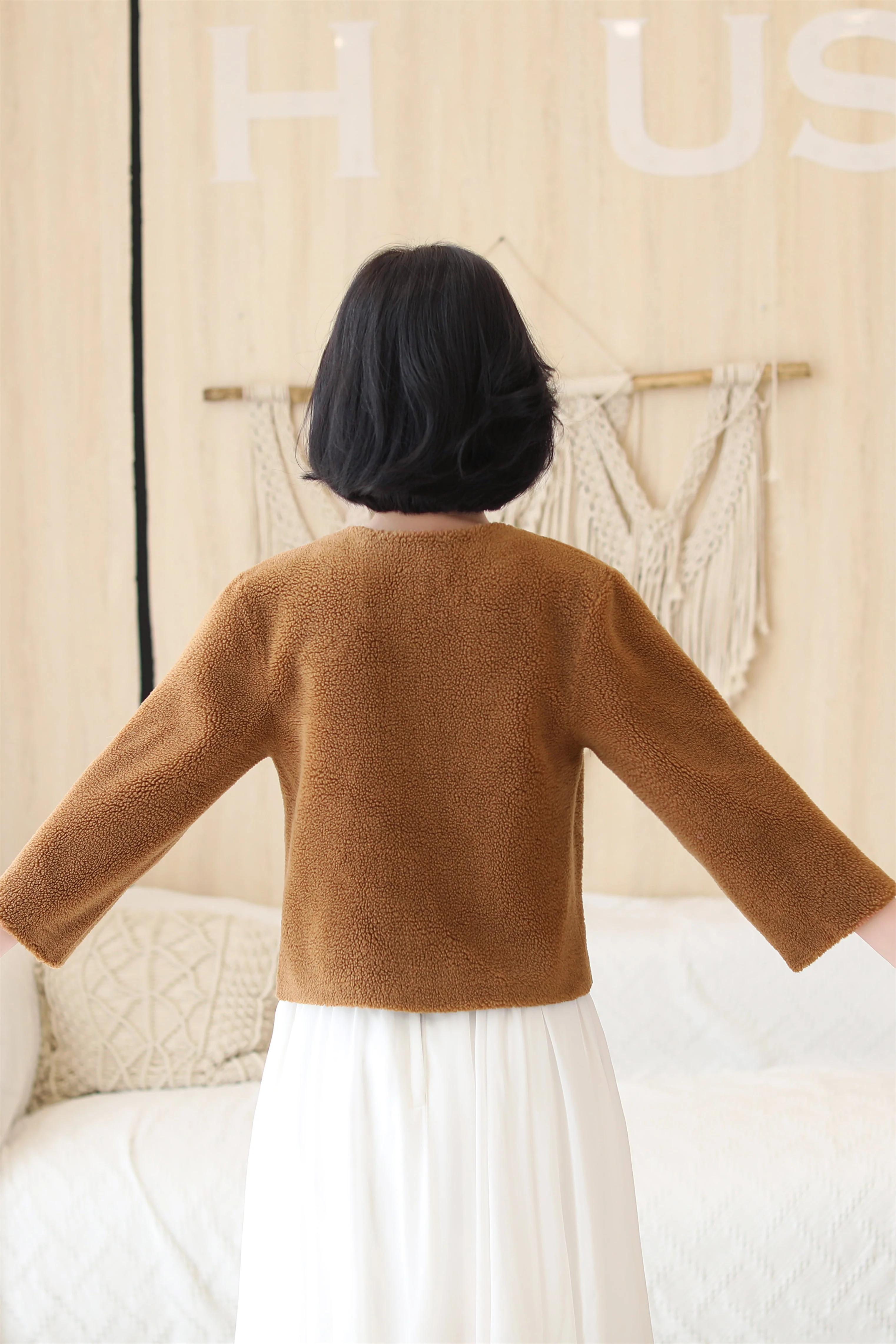 Coffee-colored Faux Mink Fur Collarless Short Jacket & Wedding Shawl - Image 7