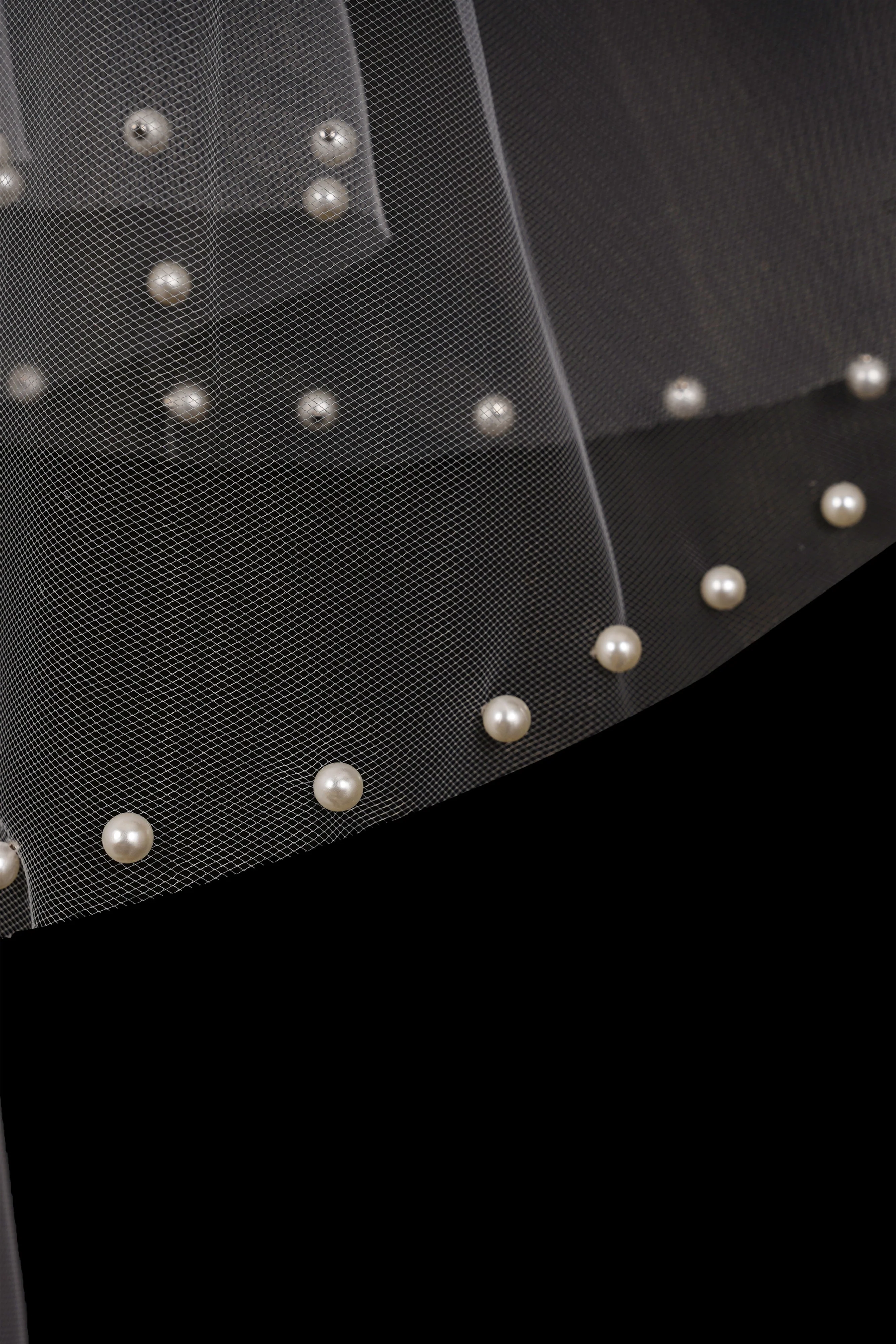 Cornelia Trendy With Pearls Wedding Veils - Image 2