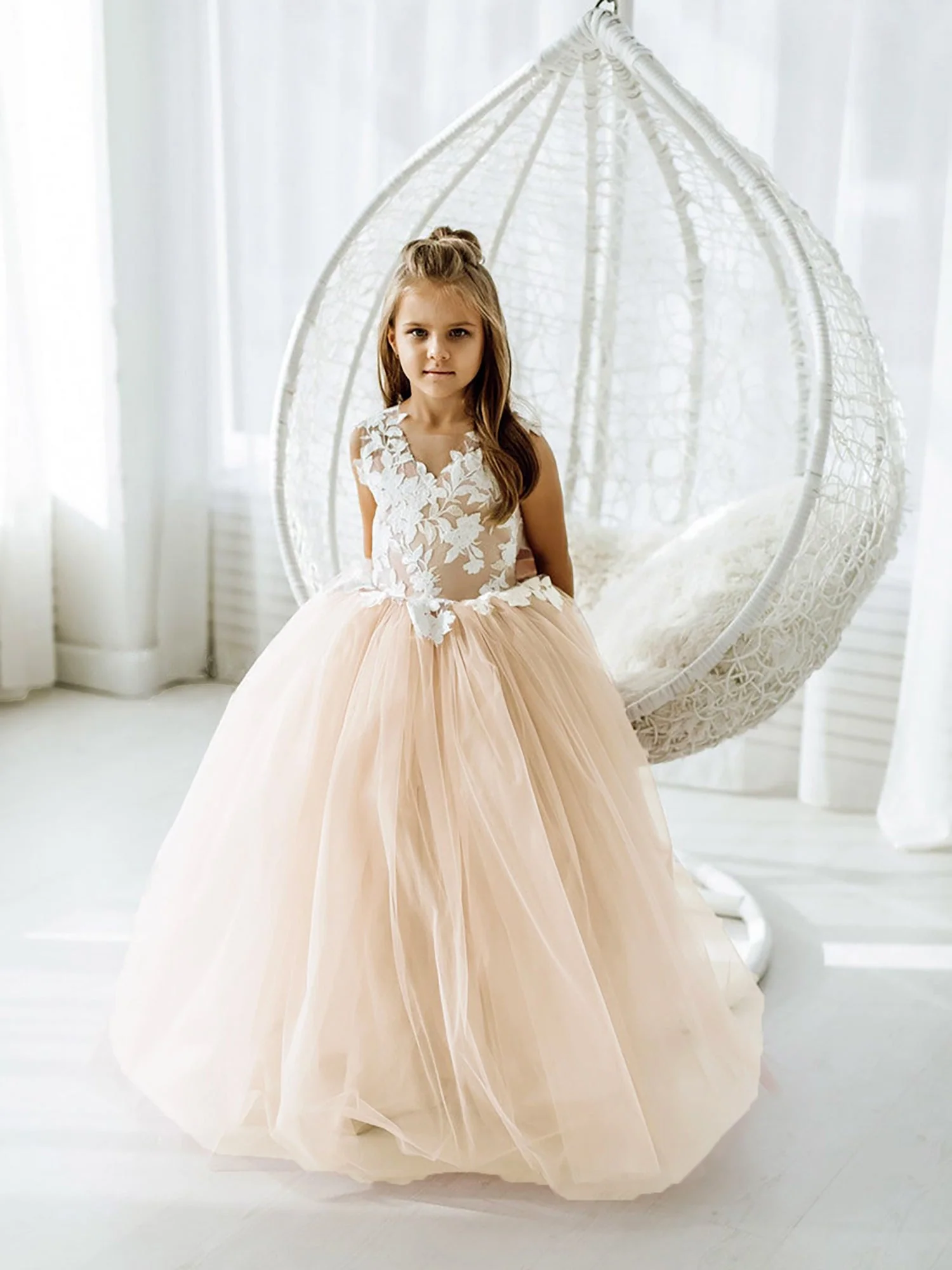 Lovely Puffy Sleeveless Flower Girl Dresses Lace Appliqued - Image 4