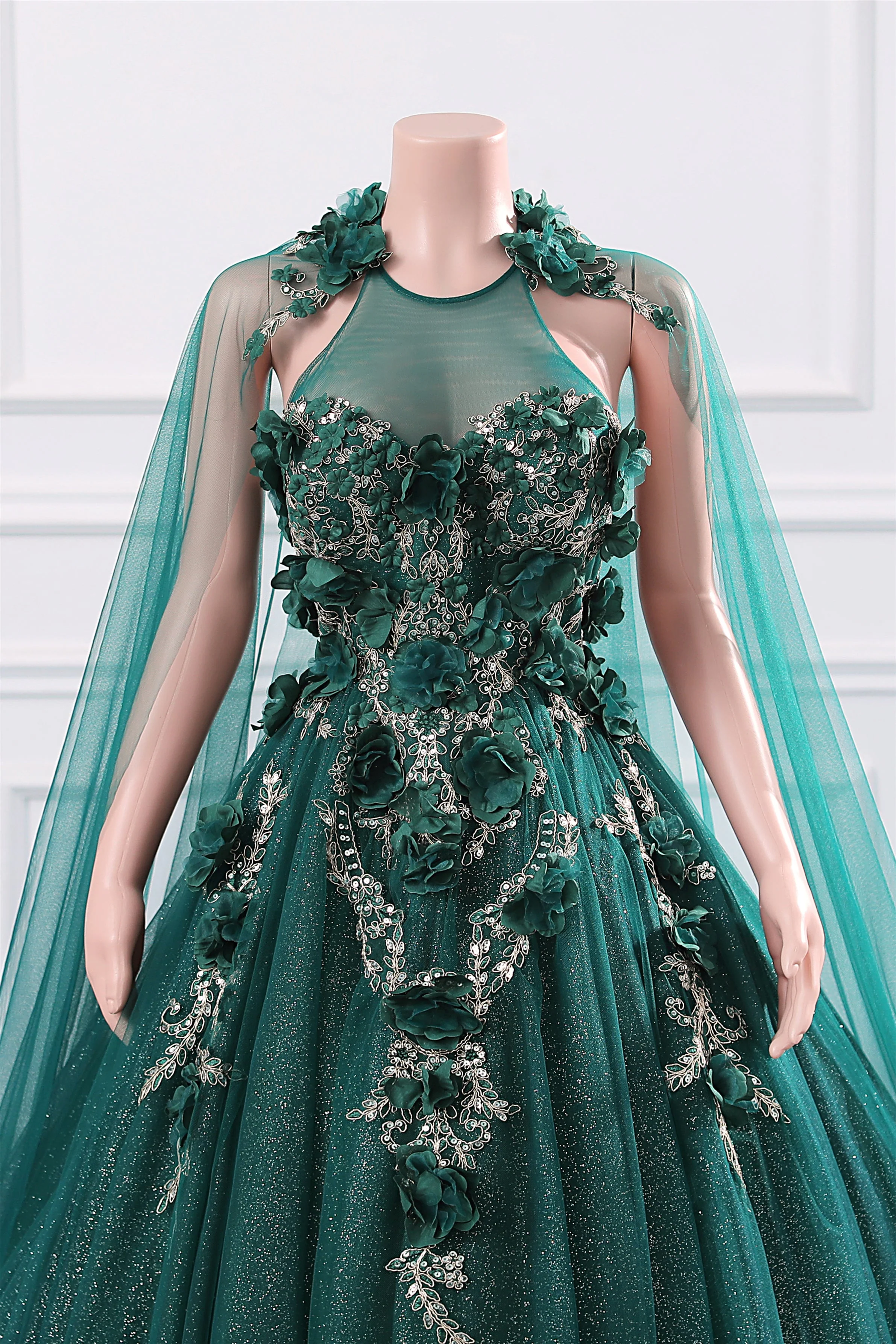 Dark Green Appliques Beaded Flowers Ball Gown Qunice Dresses - Image 2
