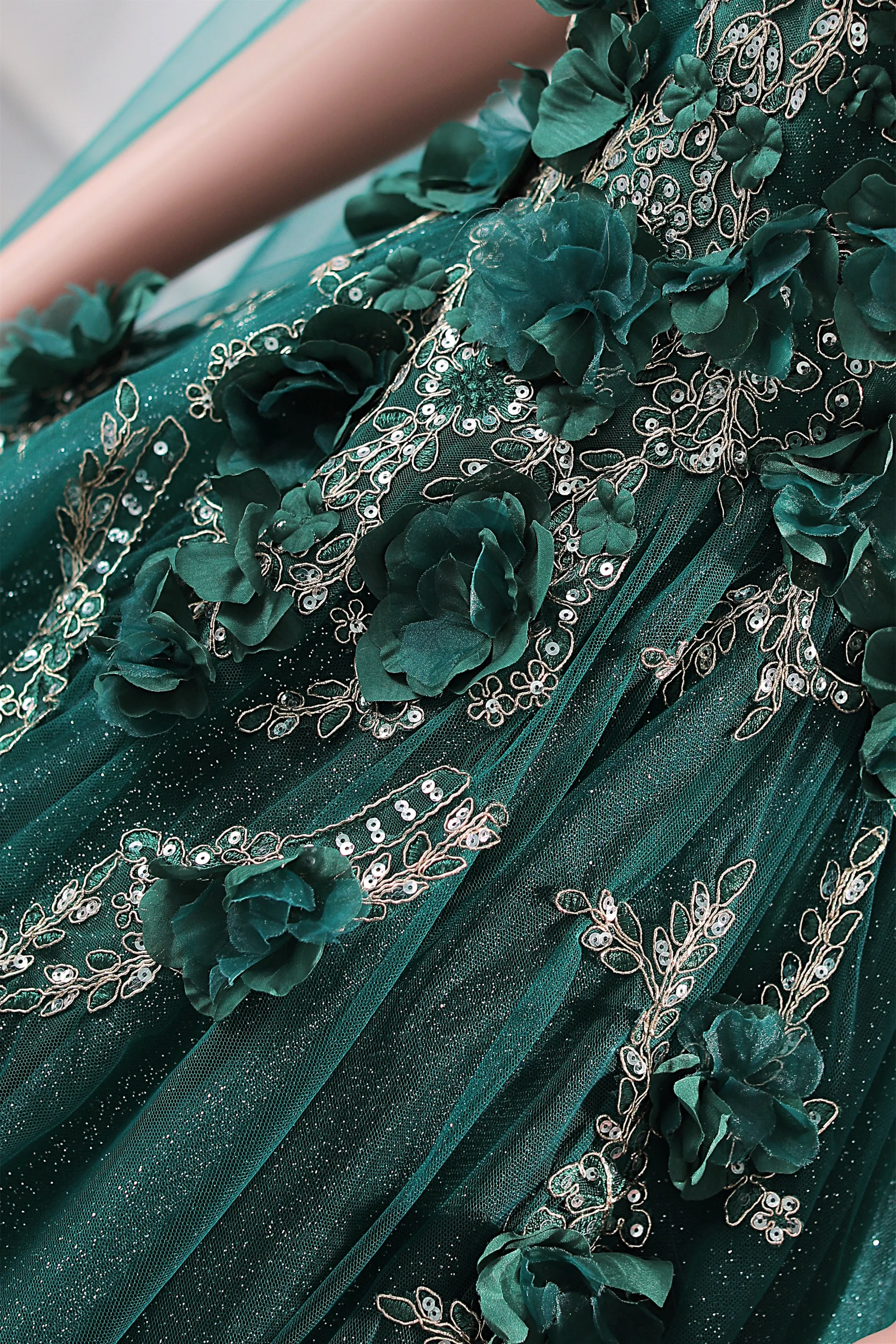Dark Green Appliques Beaded Flowers Ball Gown Qunice Dresses - Image 7