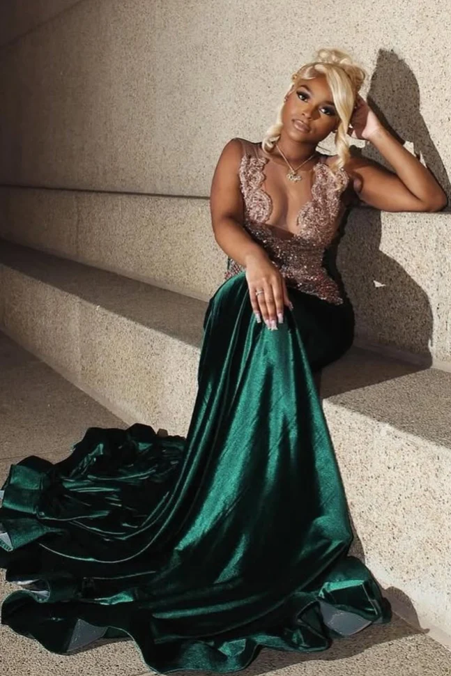Dark Green Champange Beaded V-neck Sleeveless Long Prom Dresses - Image 3