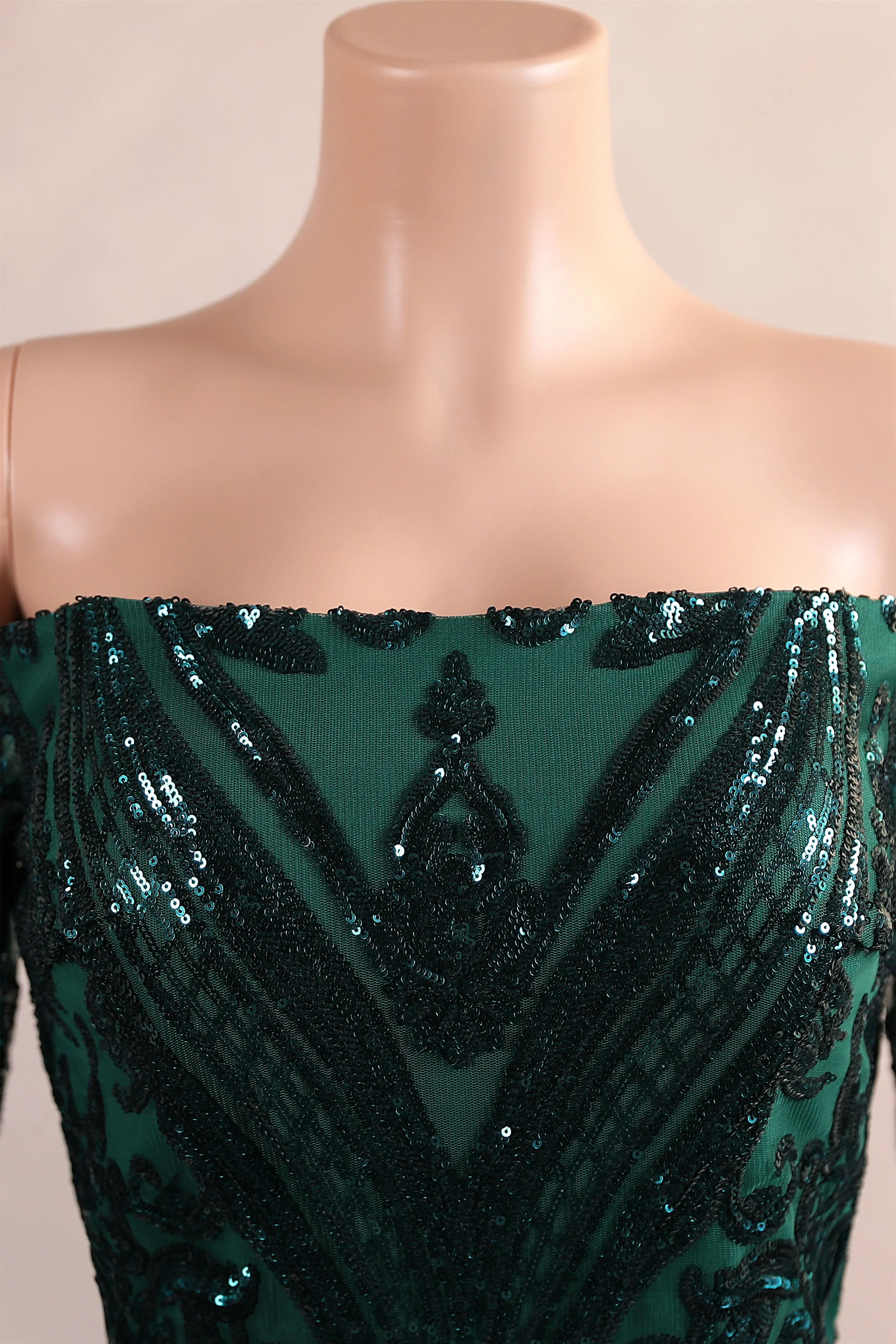 Dark Green Off-the-shoulder Long sleeves Sequin Mermaid Prom Dresses - Image 4