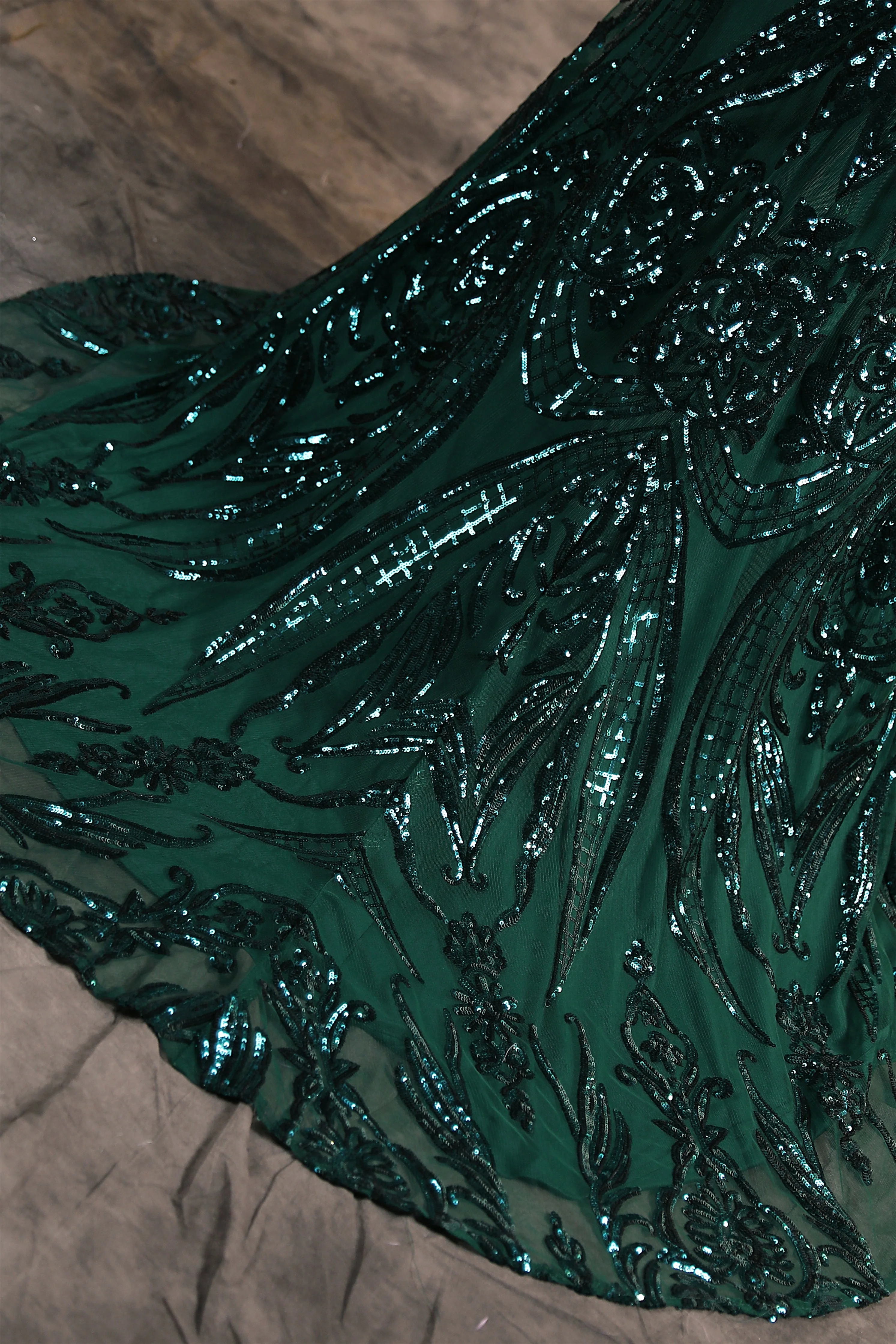 Dark Green Off-the-shoulder Long sleeves Sequin Mermaid Prom Dresses - Image 5