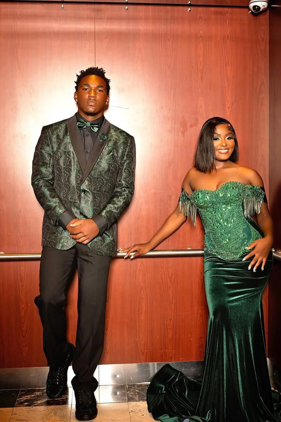 Dark Green Off the shoulder Sequined Mermaid Long Prom Dresses - Image 3