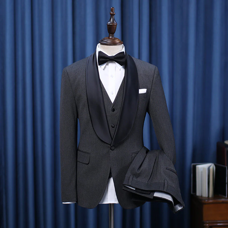 Decent All Black Three-pieces Bespoke Wedding Suit For Grooms - Image 2