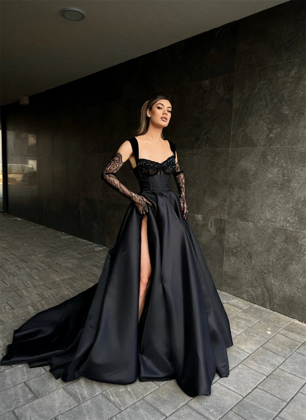 Elegant Long Black Lace Sleeveless Prom Dresses Long Slit Online - Image 4