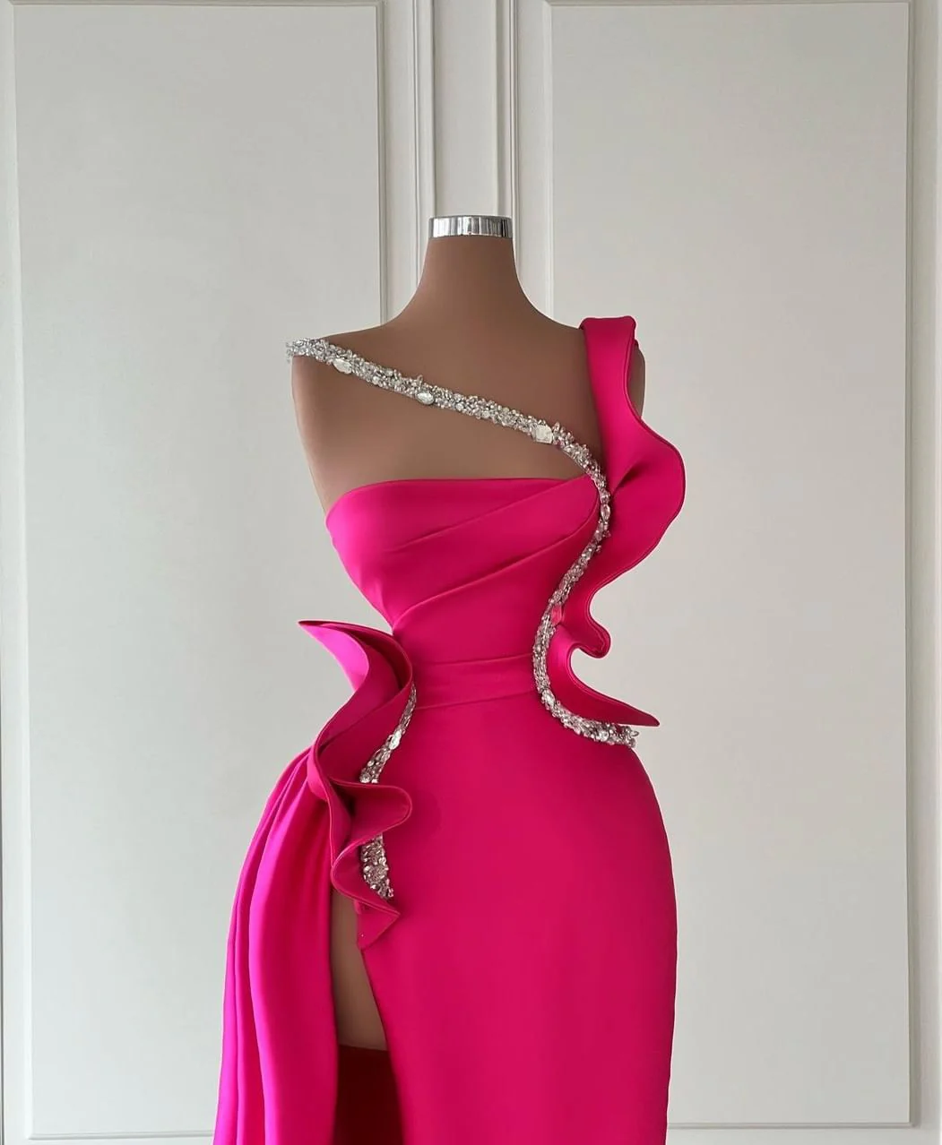 Elegant Long Glitter Sleeveless Front Split Long Prom Dresses With Ruffles Long - Image 2