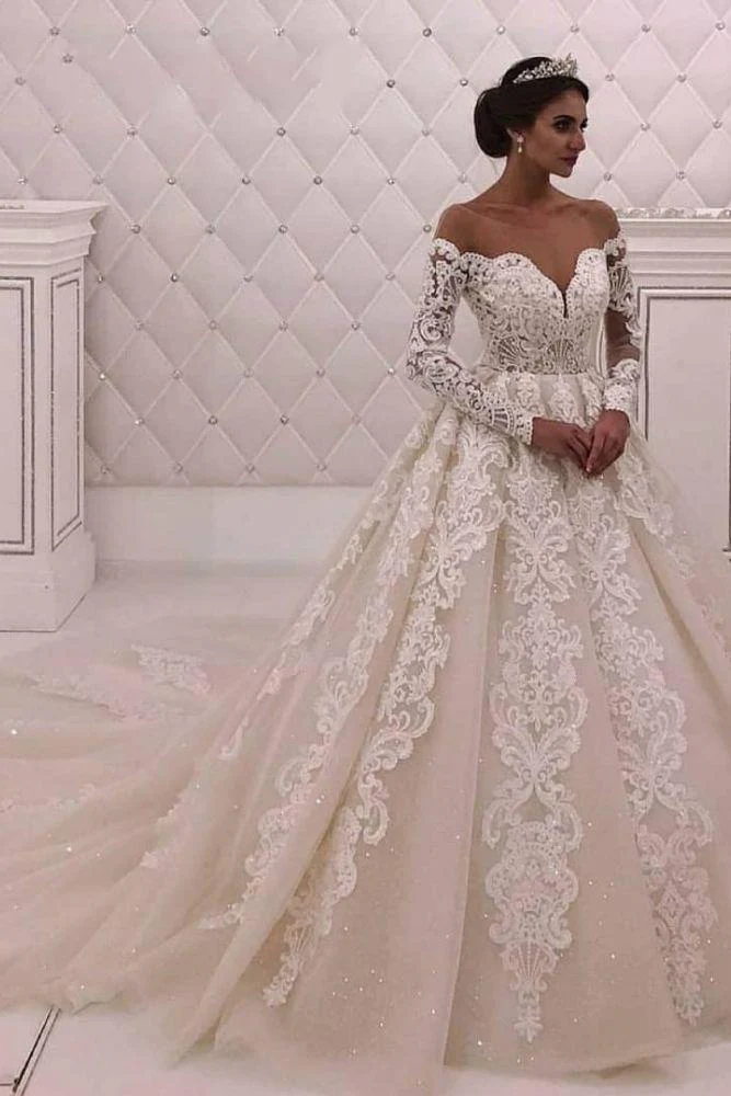 Designer Off theshoulder Lace Princess White wedding dress - Image 2