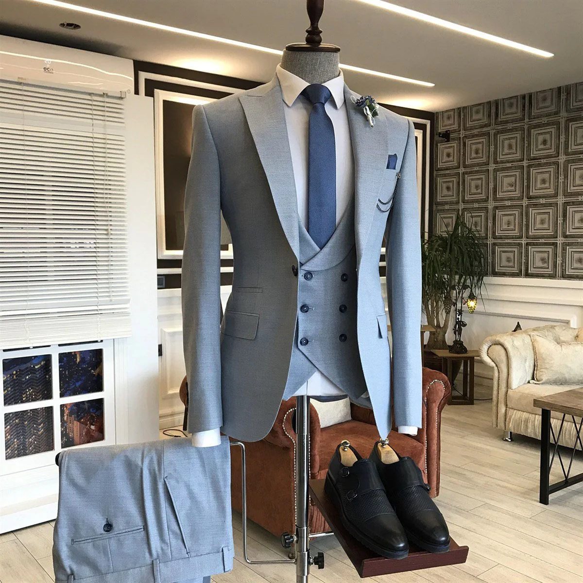 Classy Blue 3-Pieces Double Breasted Waistcoat Slim Fit Business Suits For Men - Image 2