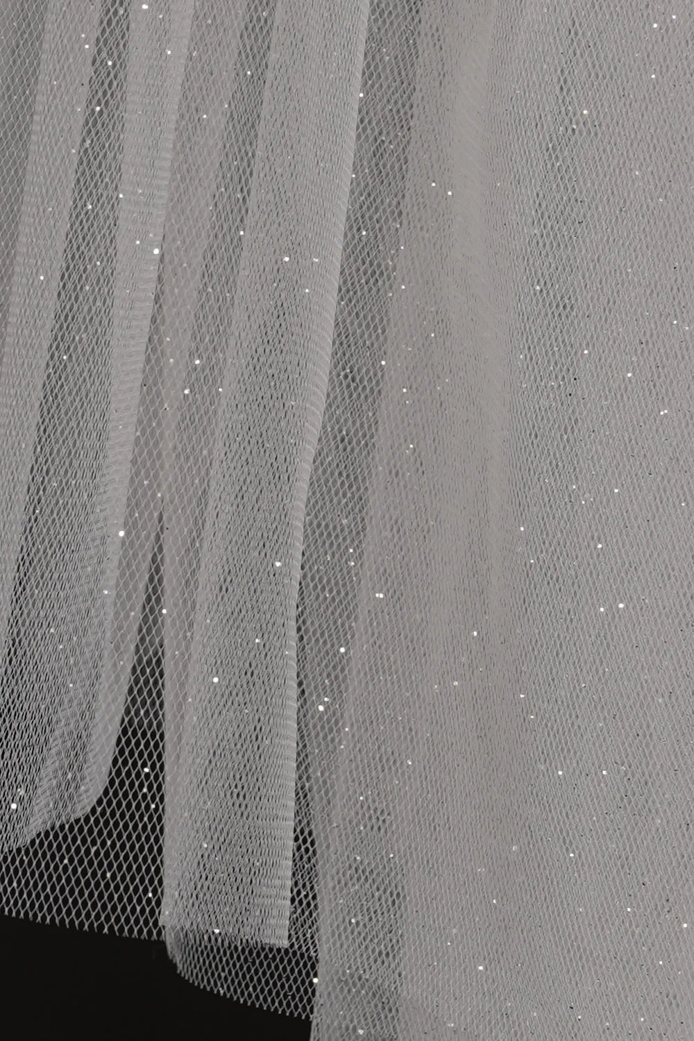 Dominic Beautiful With Bowtie Wedding Veils - Image 2